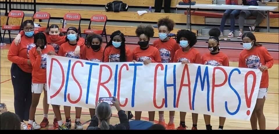 Dulles Lady Vikings